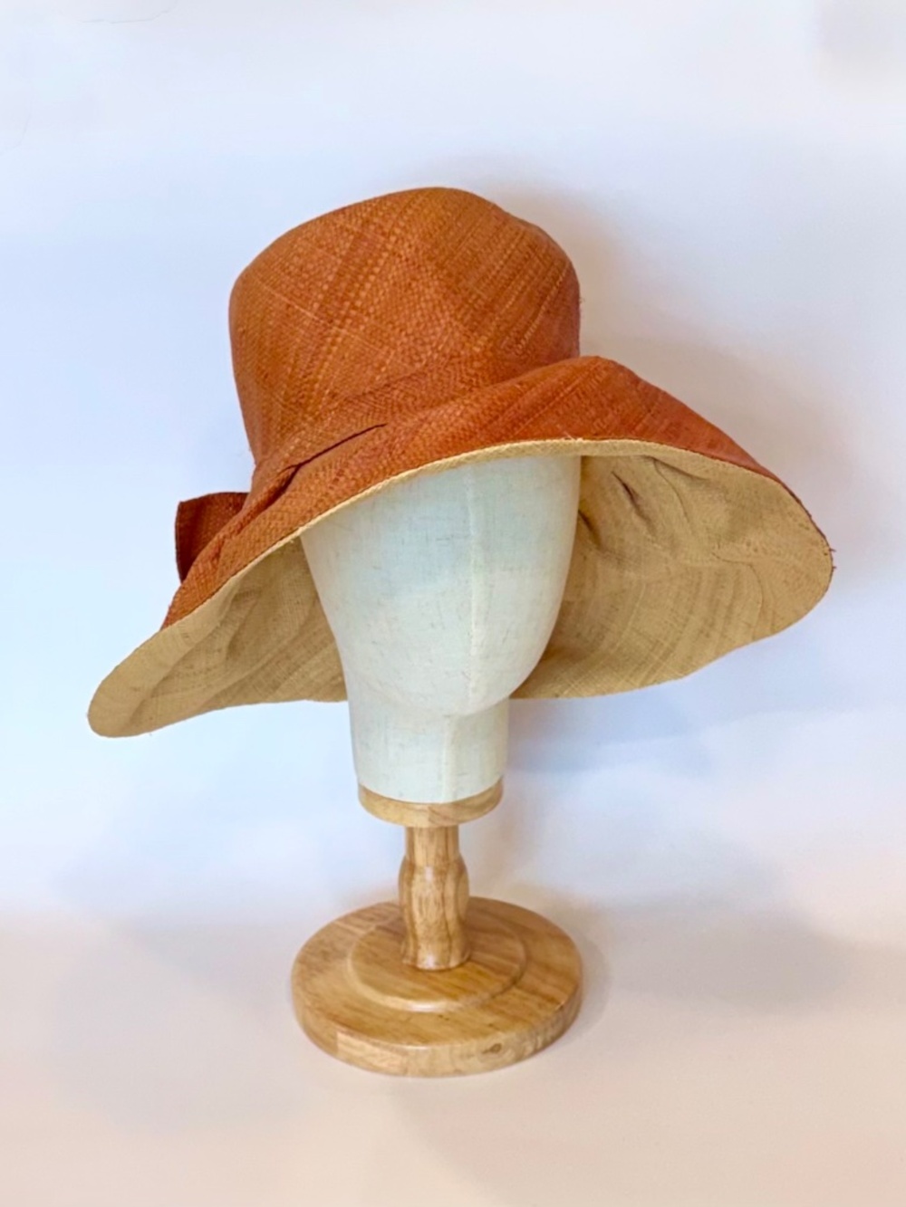 Vintage Woman's Straw Hat, Straw Lining & Back Bow, Unbranded, Head Circ 24".